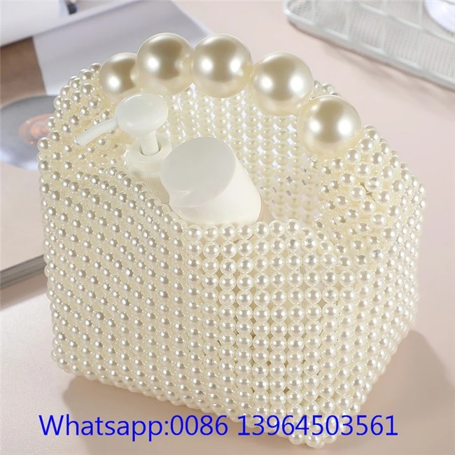 Handmade Pearl Clutch Hnab