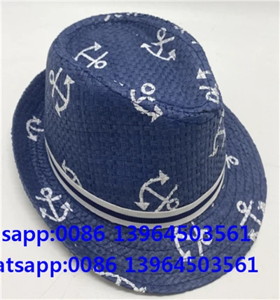 Thauj tog rau nkoj sau cov ntawv nplaum Fedora kaus mom