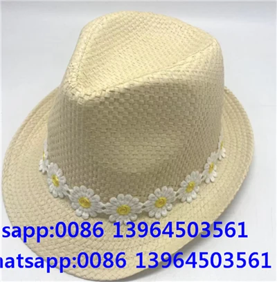 Fedora lub kaus mom nrog paj me me