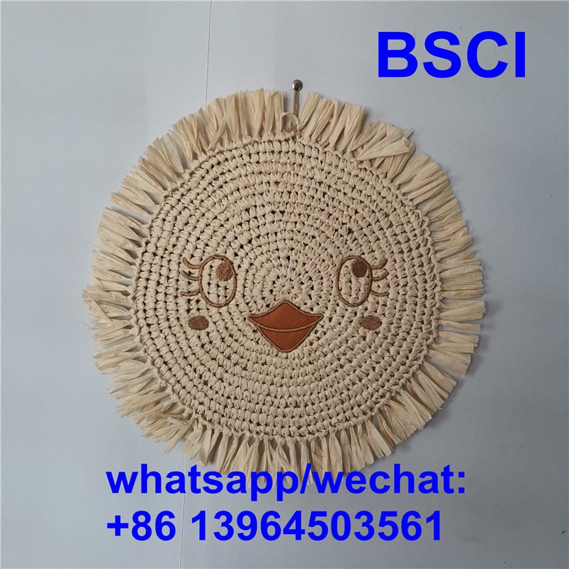 Menyuam Chav Phab Ntsa Hangings