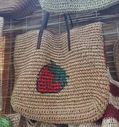 Strawberry Loj Daim Ntawv Poj Niam Puam Hnab