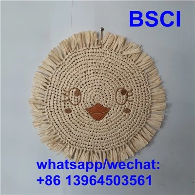 Menyuam Chav Phab Ntsa Hangings