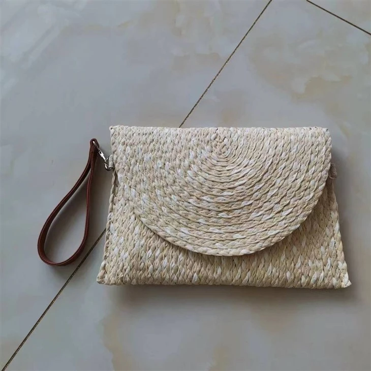 Poj Niam Cov Khaub Ncaws Hnav Braips Clutch Hnab